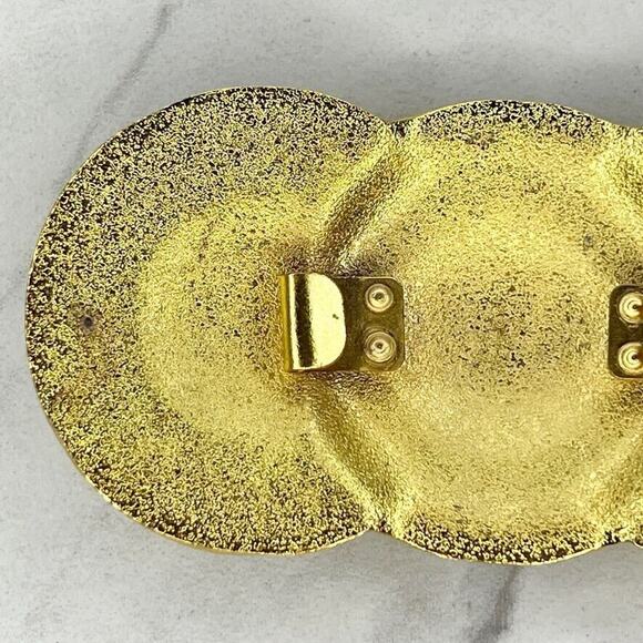 Vintage Gold Tone and Black Medallion Cinch Belt Buckle ✨ - Picture 6 of 7